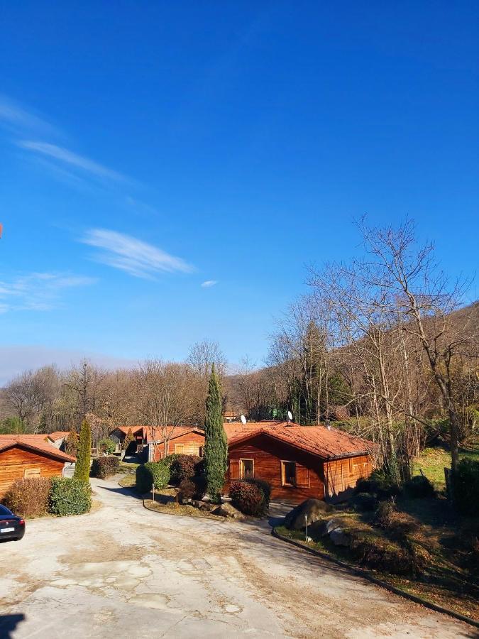 Le Hameau Du Comte De Foix Aparthotel Mercus-Garrabet Exterior photo